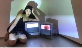 哈利爆料母亲视频播放